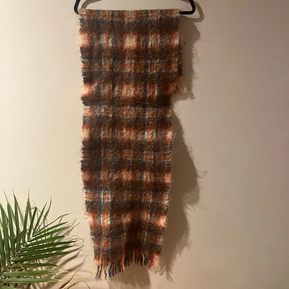 Plaid wool sweater. Super high quality. - Picture 2 of 5